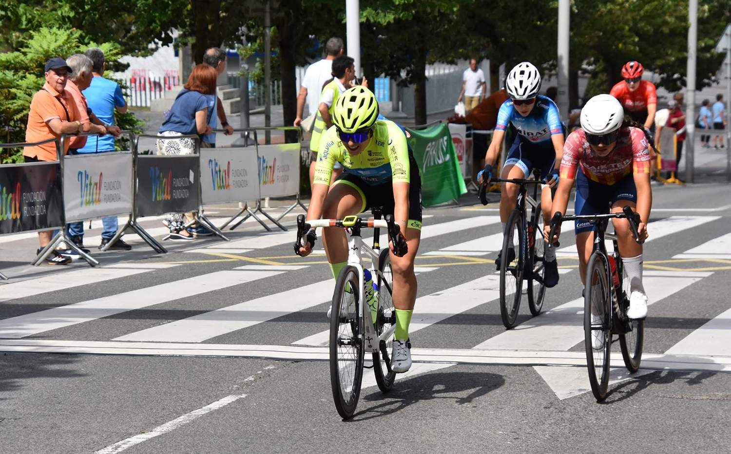La ciclista berciana Vega Albares .