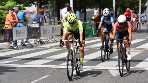 La ciclista berciana Vega Albares 
