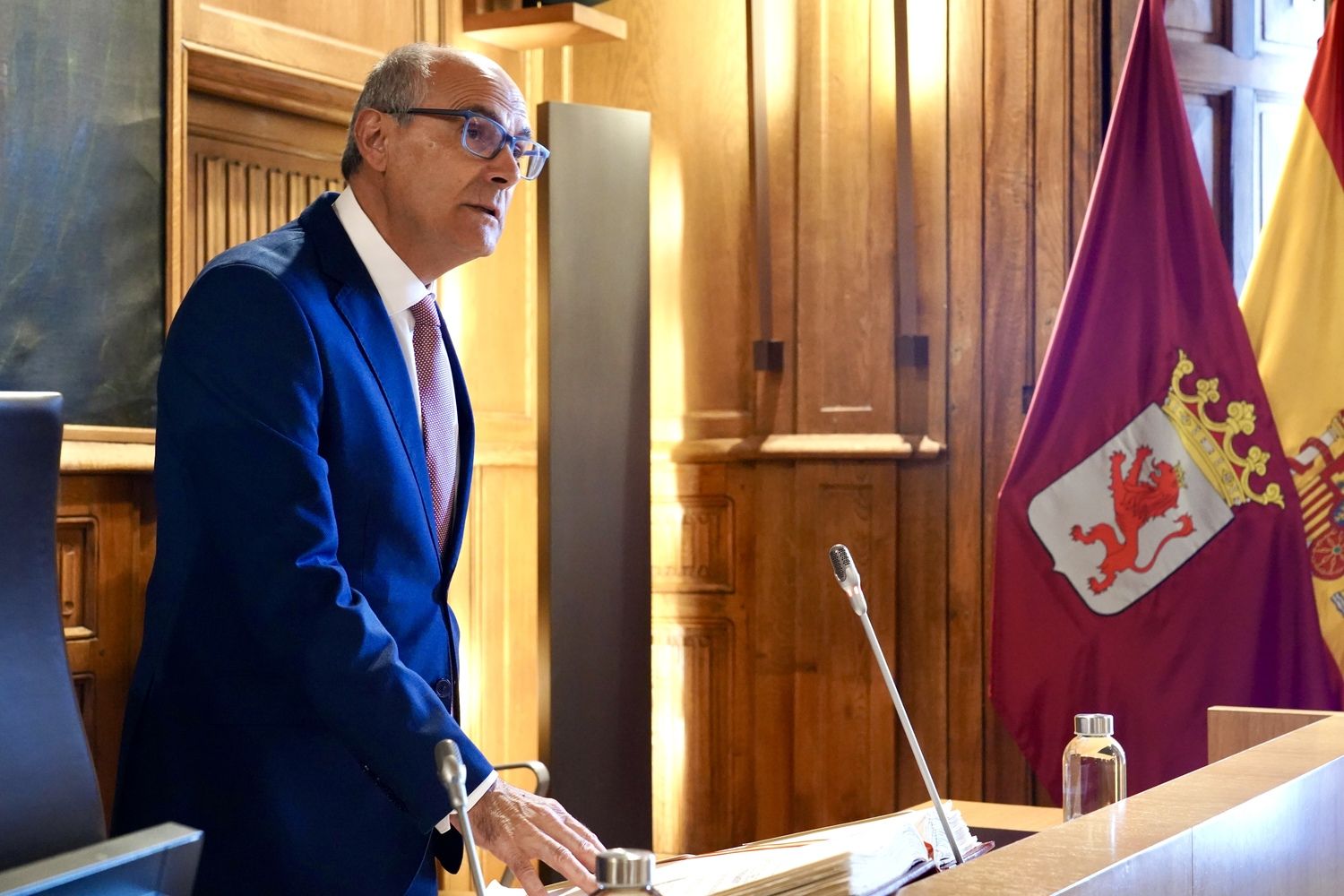 Francisco Javier Álvarez en el pleno de la Diputación de León donde tomó posesión como diputados | Campillo / ICAL