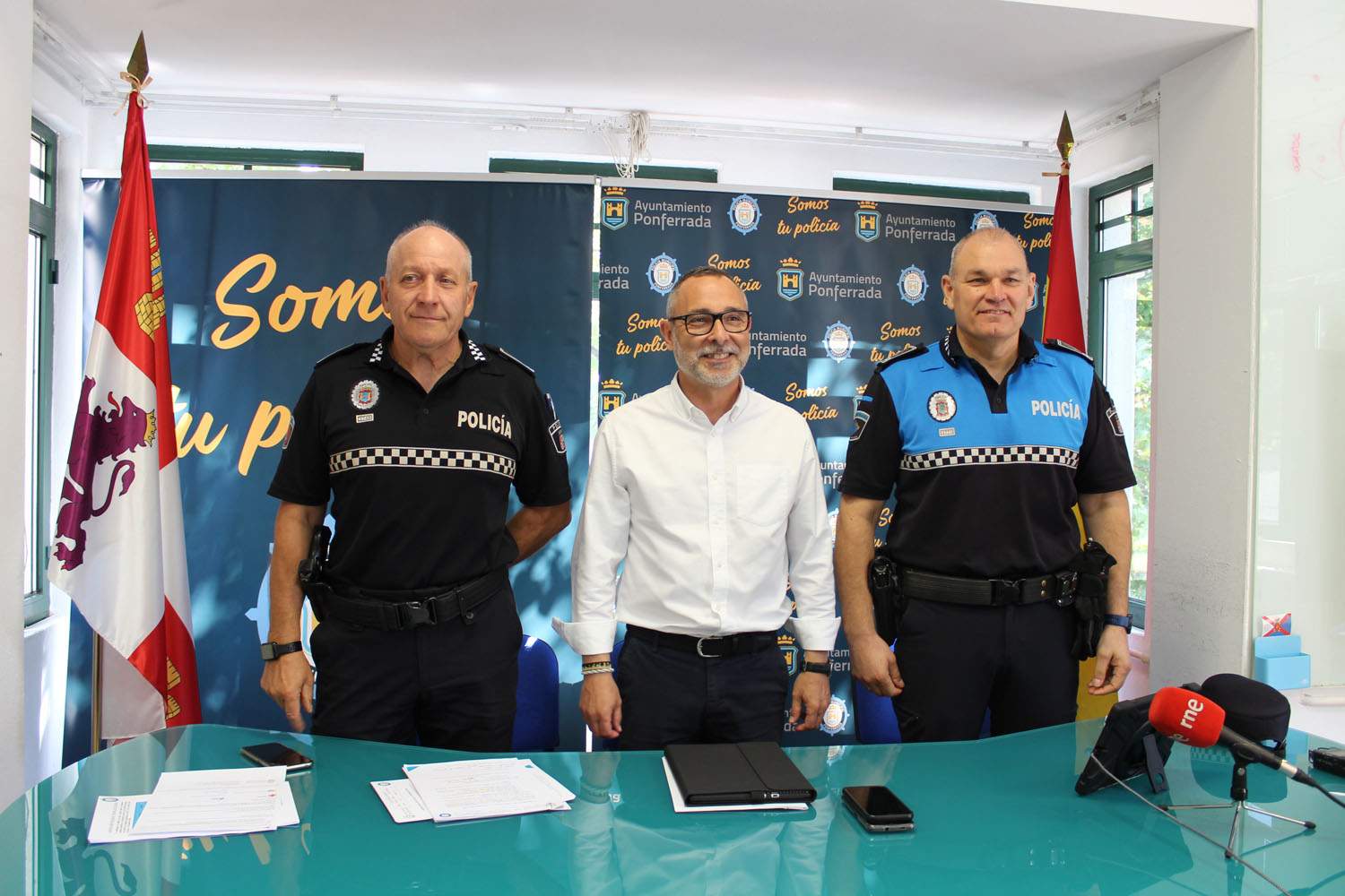 Policía, Cortina y Ponferrada (4)