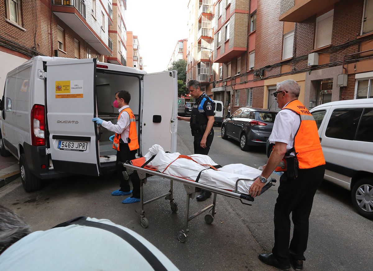 Tres muertos de una misma familia en el barrio de La Rondilla en Valladolid con signos de violencia