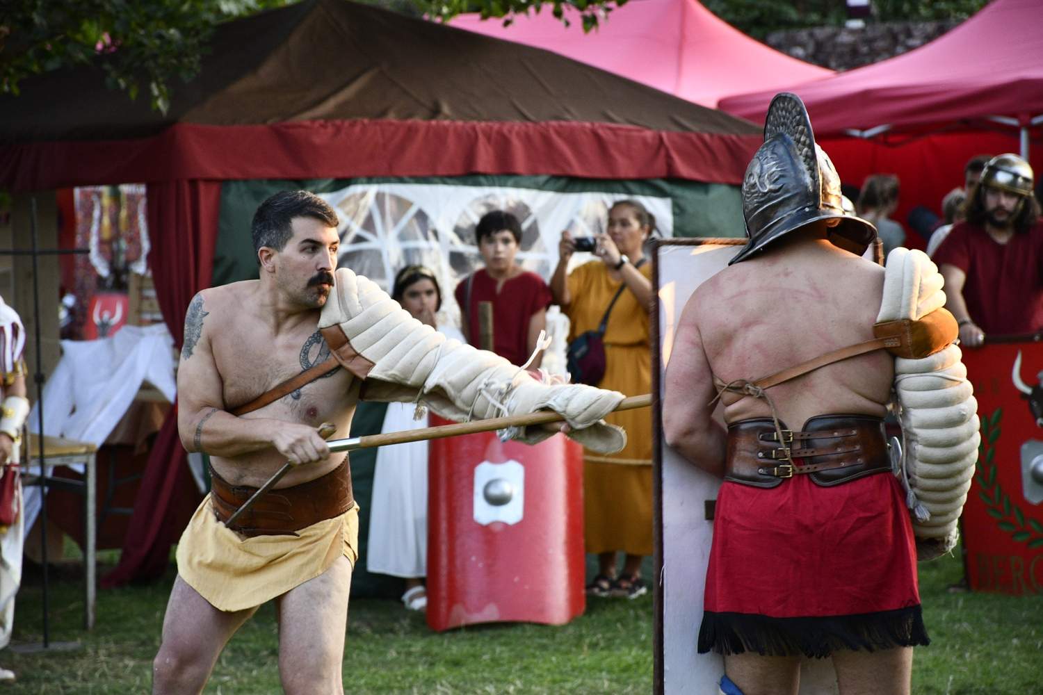 Lucha de gladiadores de la Ludus Bergidum de Cacabelos 2025 (90)