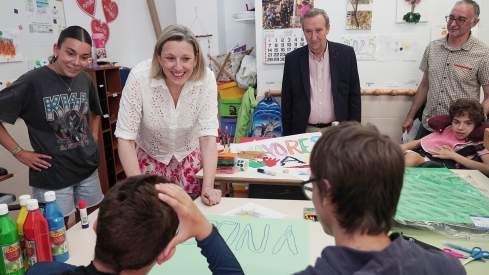 Rubén Cacho / ICAL . La vicepresidenta de la Junta de Castilla y León y consejera de Familia e Igualdad de Oportunidades, Isabel Blanco, visita el Centro de Educación Especial 'El Pino de Obregón'