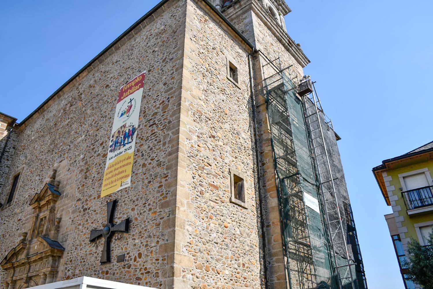 Andamio en la Basílica de la Encina para las obras del mirador(4)