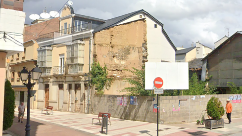 Declarado "en ruinas" un edificio en la Plaza Mayor de Bembibre 
