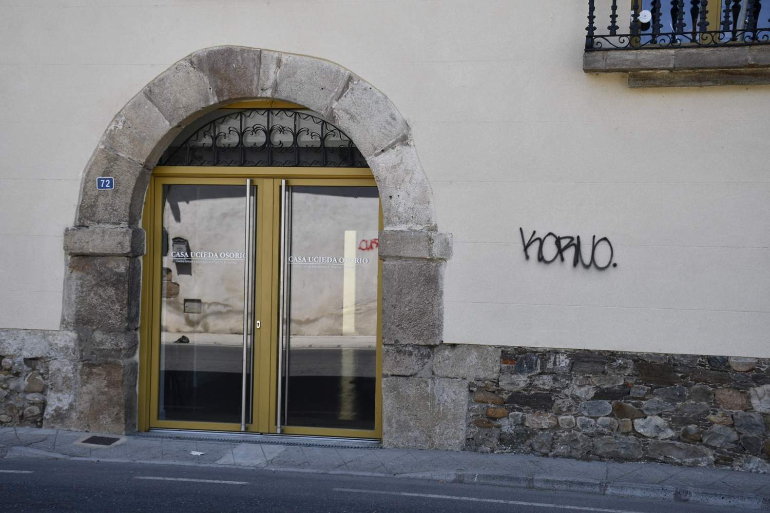 Grafitis con la firma Korno en Camponaraya (7) Grafitis con la firma Korno en Camponaraya (7)