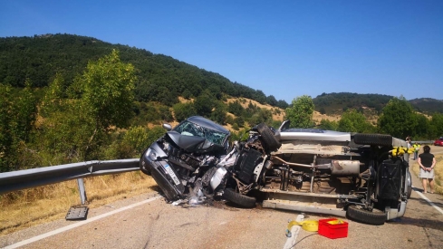 Accidente en el kilómetros 16 de la carretera LE-331 a la altura de Boñar (León)