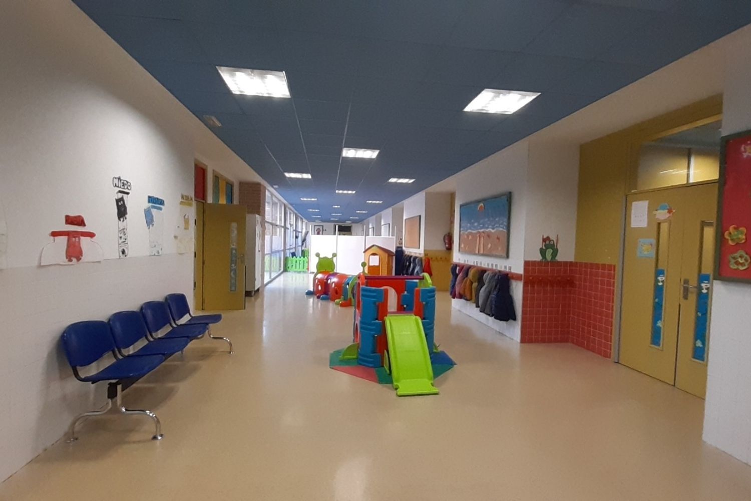 Escuela infantil de San Andrés del Rabanedo. Archivo