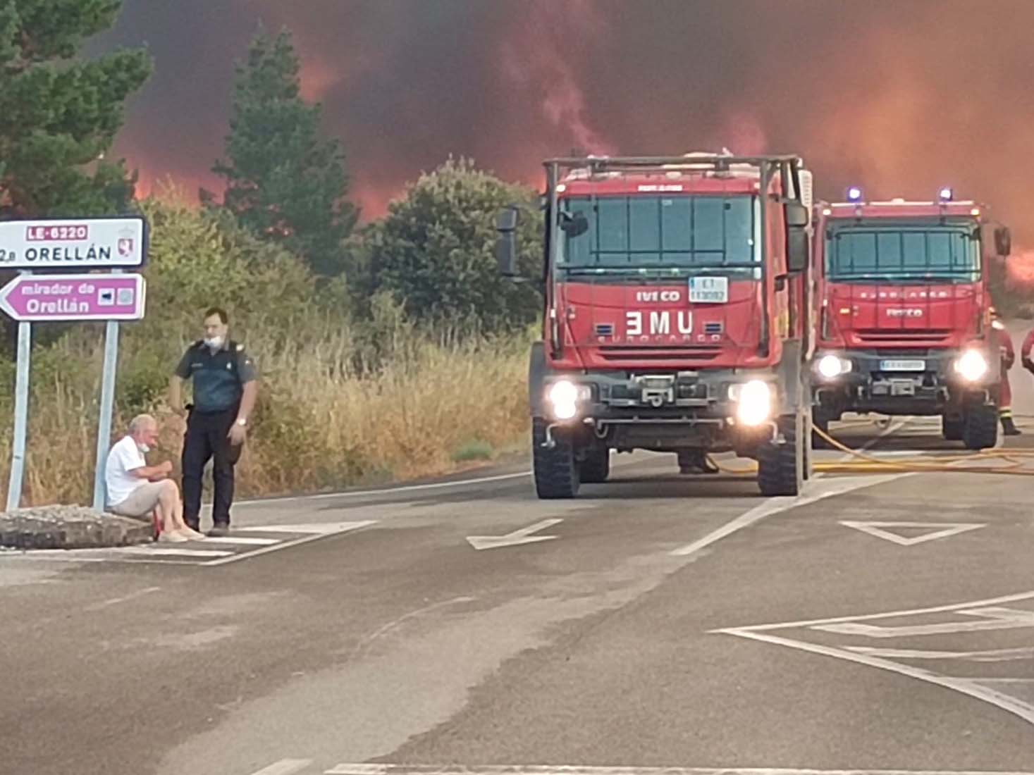 Desalojo de Médulas y Orellán por el incendio de Yeres (13)