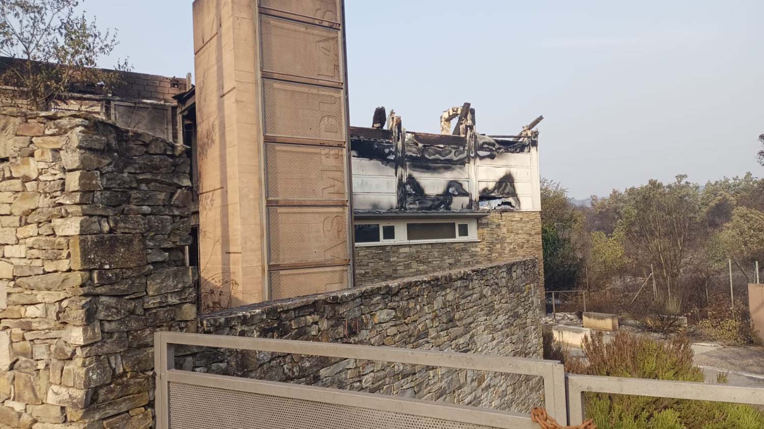 Las Médulas calcinadas por las llamas Diputación de León (2)