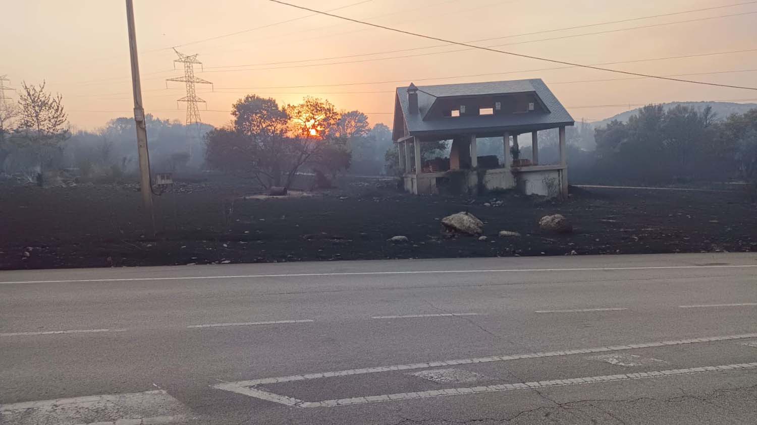 Las Médulas calcinadas por las llamas Diputación de León (8)