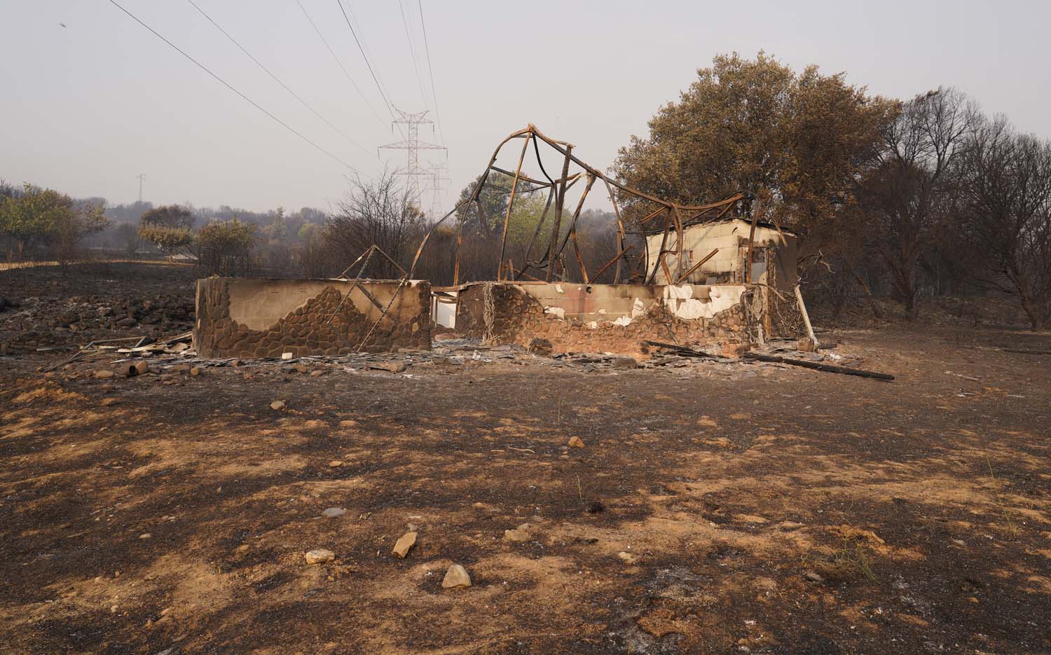 Las Médulas calcinadas por las llamas. ICAL(3)
