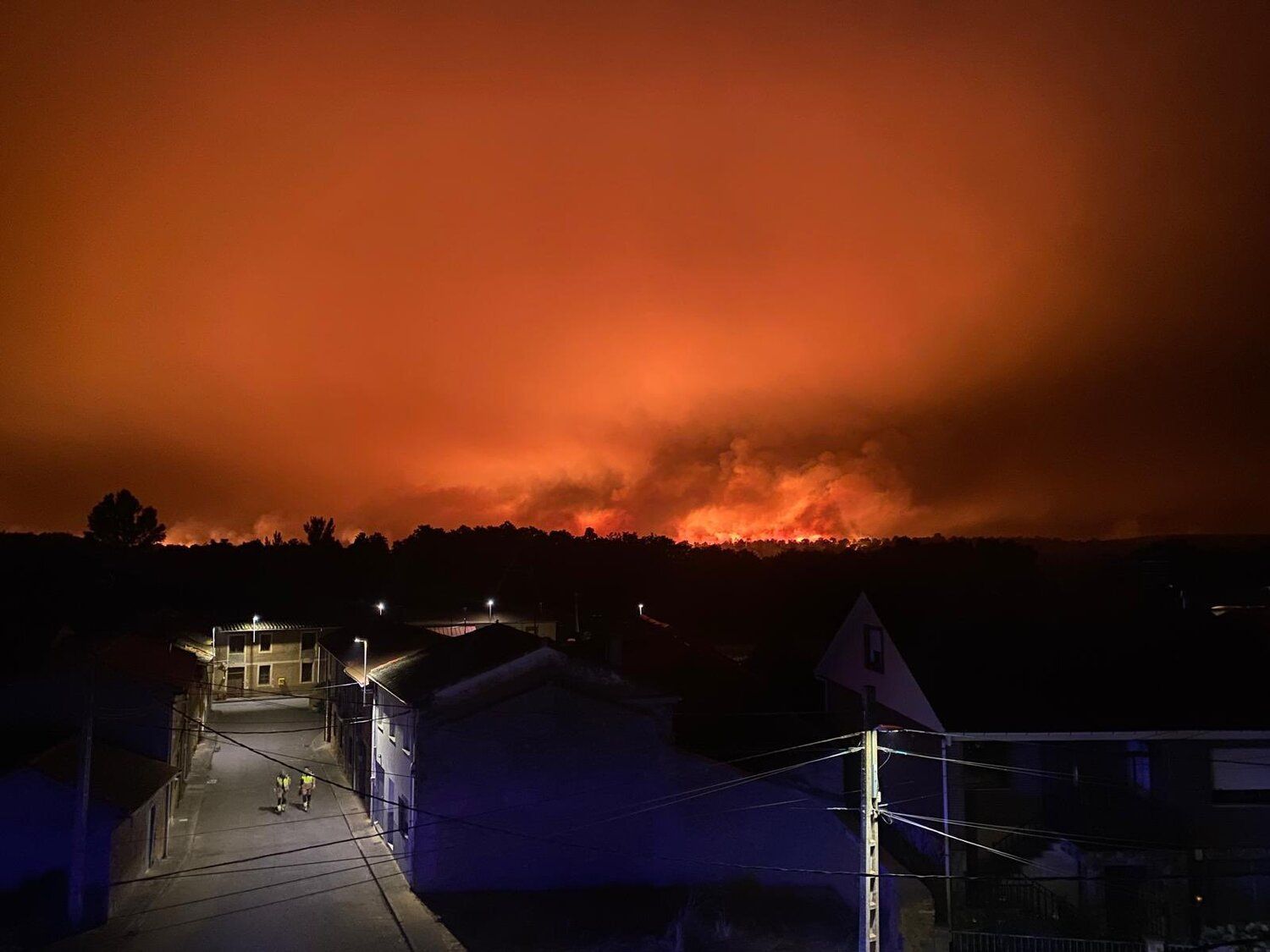 Incendio en la zona de La Valdería en la provincia de León | Bomberos de León Incendio en la zona de La Valdería en la provincia de León | Bomberos de León