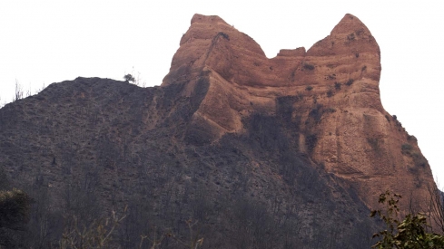 César Hornija ICAL. Efectos del incendio en Las Médulas (12) César Hornija ICAL. Efectos del incendio en Las Médulas (12)