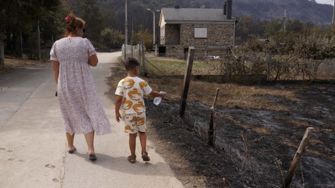 César Hornija ICAL. Efectos del incendio en Las Médulas (16) César Hornija ICAL. Efectos del incendio en Las Médulas (16)