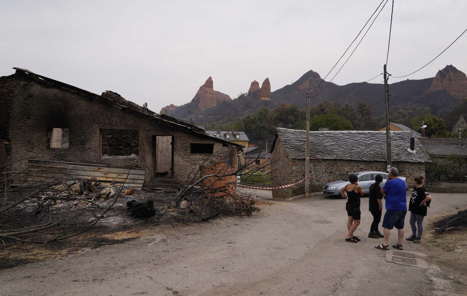 César HornijaICAL. Efectos del incendio en Las Médulas (20) César HornijaICAL. Efectos del incendio en Las Médulas (20)
