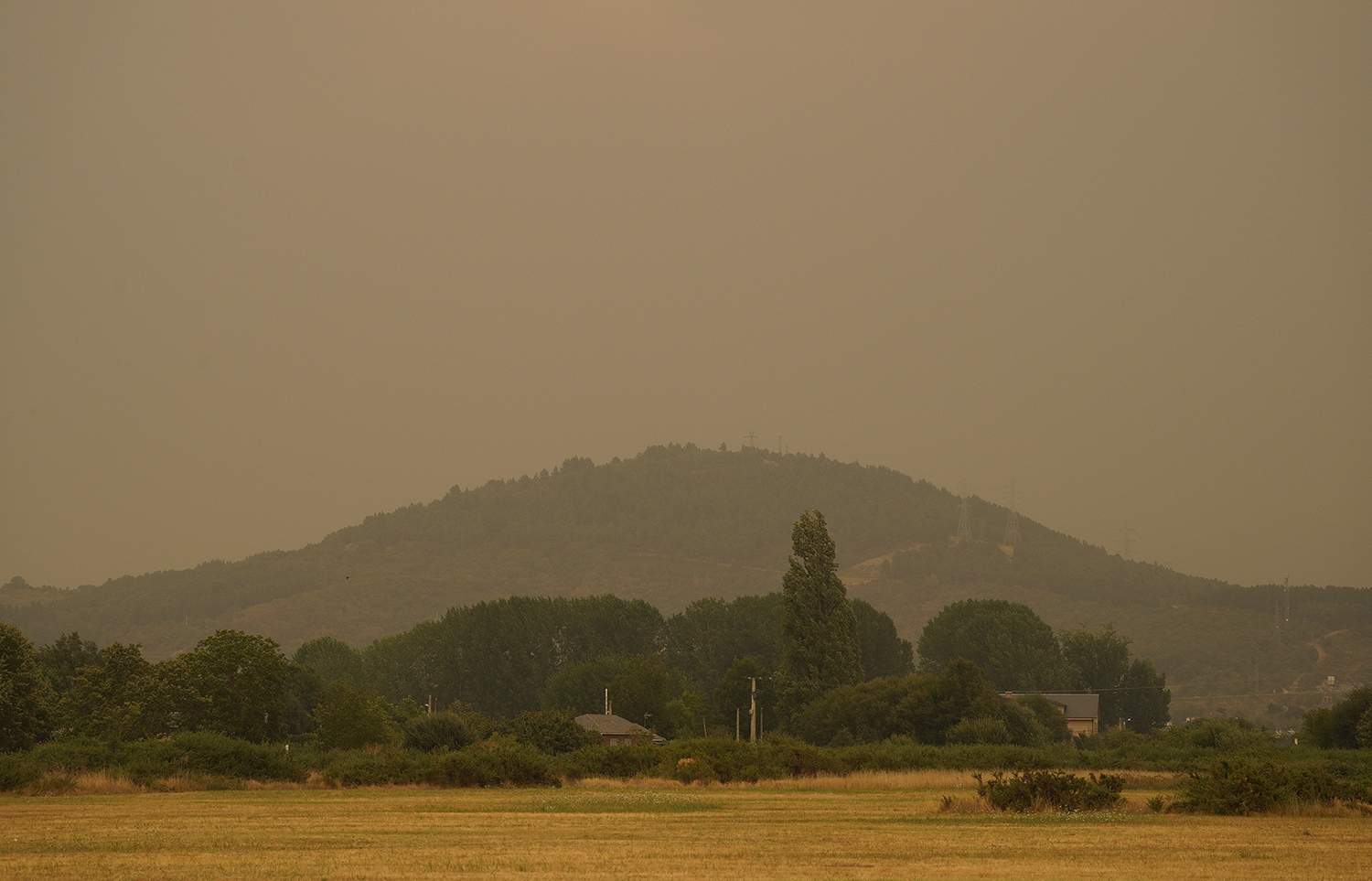Humo por incendios en Ponferrada 