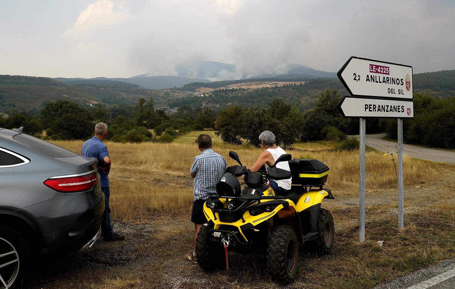 César Hornija / ICAL . Incendio en Anllares del Sil