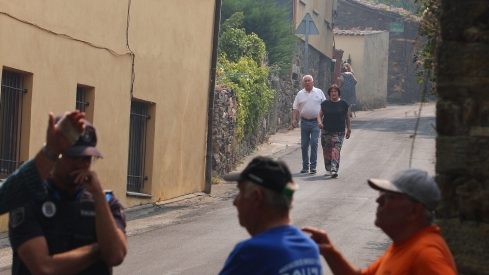 Vecinos desalojados de Peñalba de Santiago, Bouzas, San Cristóbal de Valdueza, Espinoso de Compludo y Manzanedo de Valdueza por el incendio de Llamas de Cabrera (17) Vecinos desalojados de Peñalba de Santiago, Bouzas, San Cristóbal de Valdueza, Espinoso de Compludo y Manzanedo de Valdueza por el incendio de Llamas de Cabrera (17)