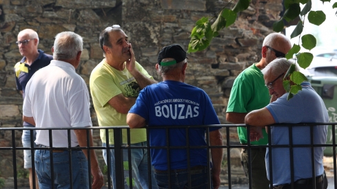 Vecinos desalojados de Peñalba de Santiago, Bouzas, San Cristóbal de Valdueza, Espinoso de Compludo y Manzanedo de Valdueza por el incendio de Llamas de Cabrera (21)