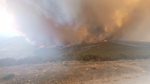 Pobladura de la Sierra se convierte en el décimo pueblo desalojado por el incendio de Yeres
