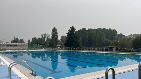 Ponferrada cierra temporalmente las piscinas municipales por los incendios