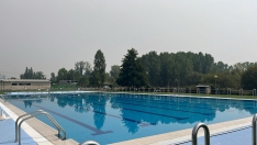 Ponferrada abre desde el lunes la retirada de abonos para las piscinas de verano Ponferrada abre desde el lunes la retirada de abonos para las piscinas de verano