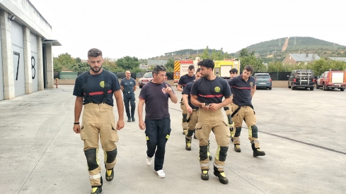 Valladolid desplaza un dispositivo de bomberos para apoyar en la extinción de los incendios en Ponferrada