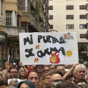 Un millar de leoneses se concentra para exigir el nivel 3 de emergencia | José Martín