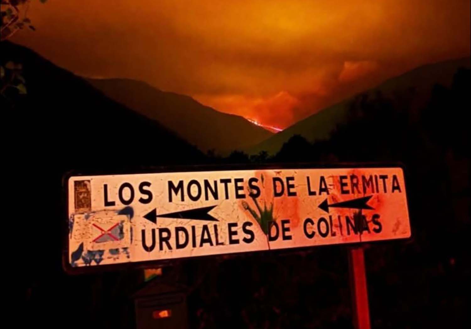 Incendio en Colinas del Campo