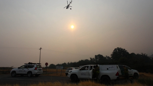 César Hornija ICAL. Cuadrillas desplazadas a San Cristóbal de Valdueza (León), para el incendio que afecta a varias pedanías de Ponferrada