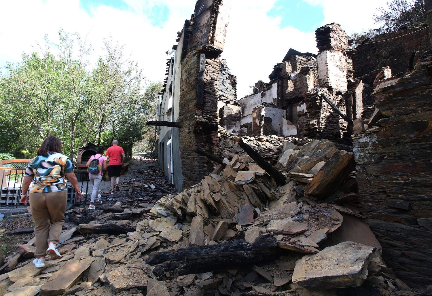Efectos del incendio de Gestoso en Oencia 