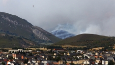 César Hornija ICAL. El incendio de Anllares, afecta al Valle de Fornela