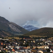 César Hornija ICAL. El incendio de Anllares, afecta al Valle de Fornela