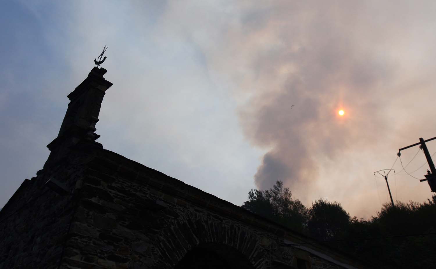 Incendio en Colinas del Campo perteneciente al municipio de Igüeña (5)
