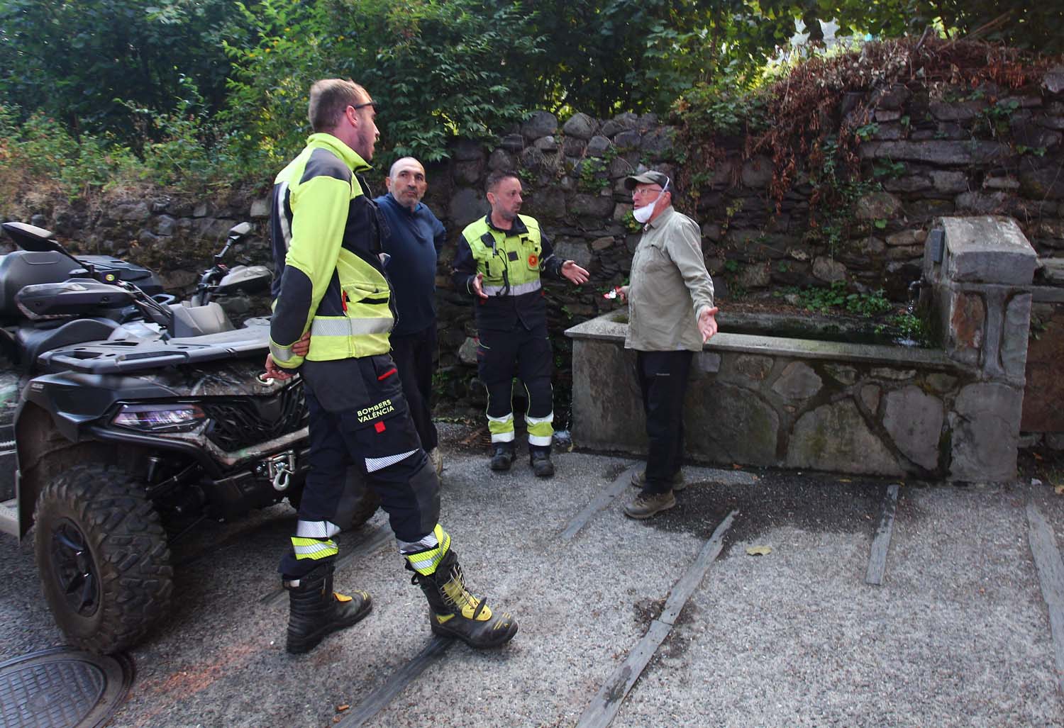 Incendio en Colinas del Campo perteneciente al municipio de Igüeña (10)