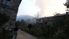 Incendio en Colinas del Campo perteneciente al municipio de Igüeña (11) | El incendio de Colinas e Igüeña "prácticamente perimetrado" y ya sin riesgo para ambas poblaciones