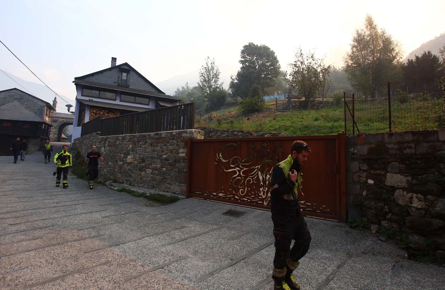 Incendio en Colinas del Campo perteneciente al municipio de Igüeña (16)