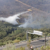 Incendio de Porto en su camino hacia la provincia de León (La Baña)