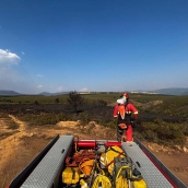 Trabajos de la UME en el incendio de Anllares del Sil| El Bierzo en llamas | Resumen: La mejora de los incendios reduce a 3 las localidades evacuadas, con La Baña como principal foco de preocupación