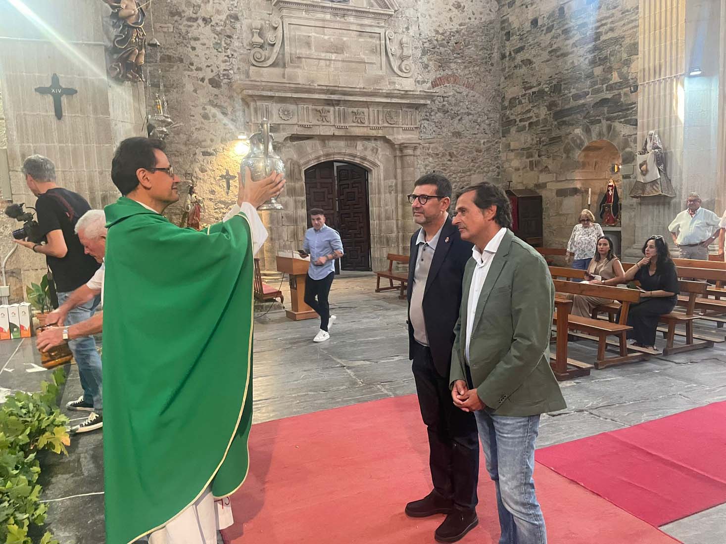 Primer mosto de la vendimia del Bierzo 2025 (9)