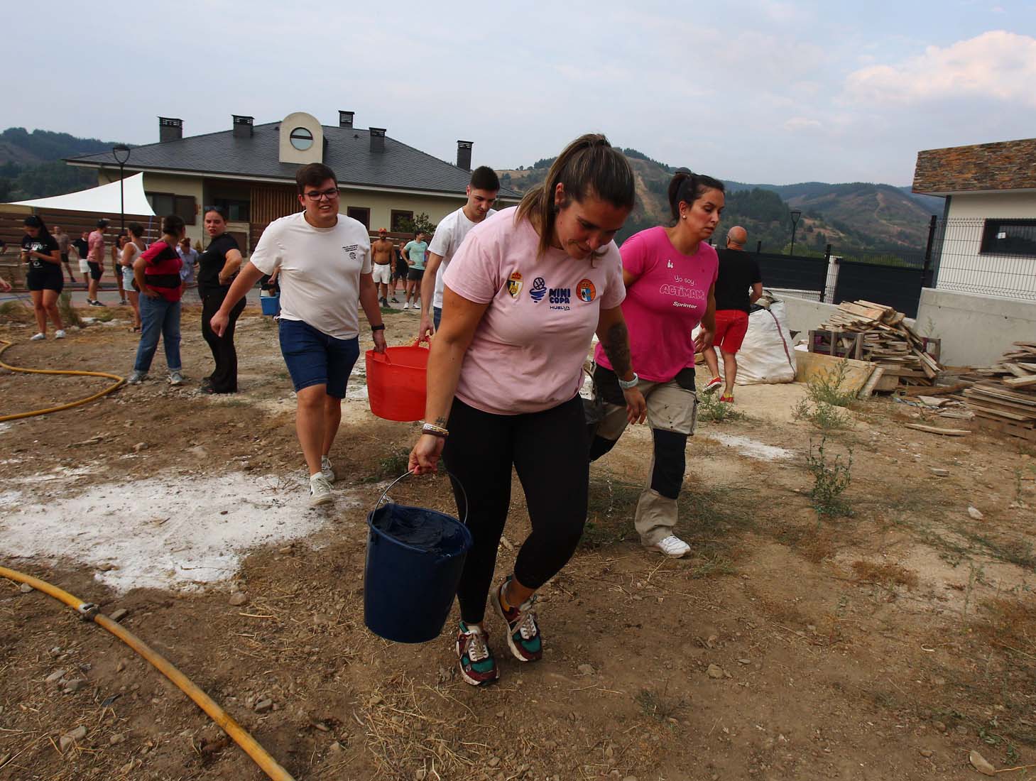 Vecinos en el Incendio de Molinaseca (9)