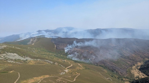 Incendio en Llamas de Cabrera | Brif Tabuyo | La Junta declara alerta de riesgo de incendios forestales por temperaturas de hasta 35 grados en toda la Comunidad