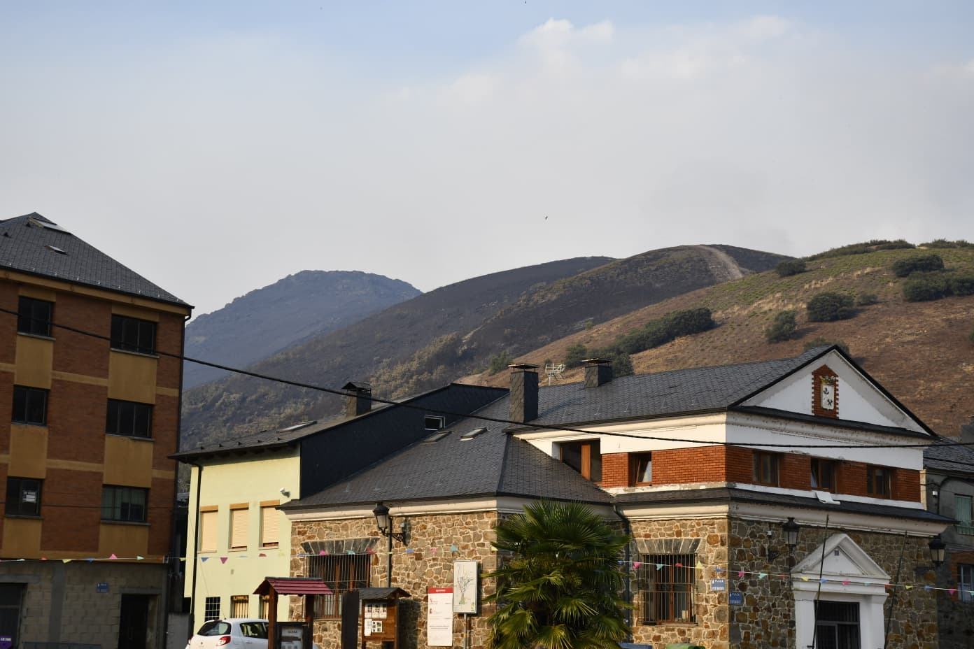 Incendio de Fasgar y Colinas del Campo