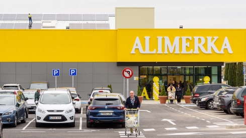 Imagen de archivo de un supermercado de Alimerka Imagen de archivo de un supermercado de Alimerka