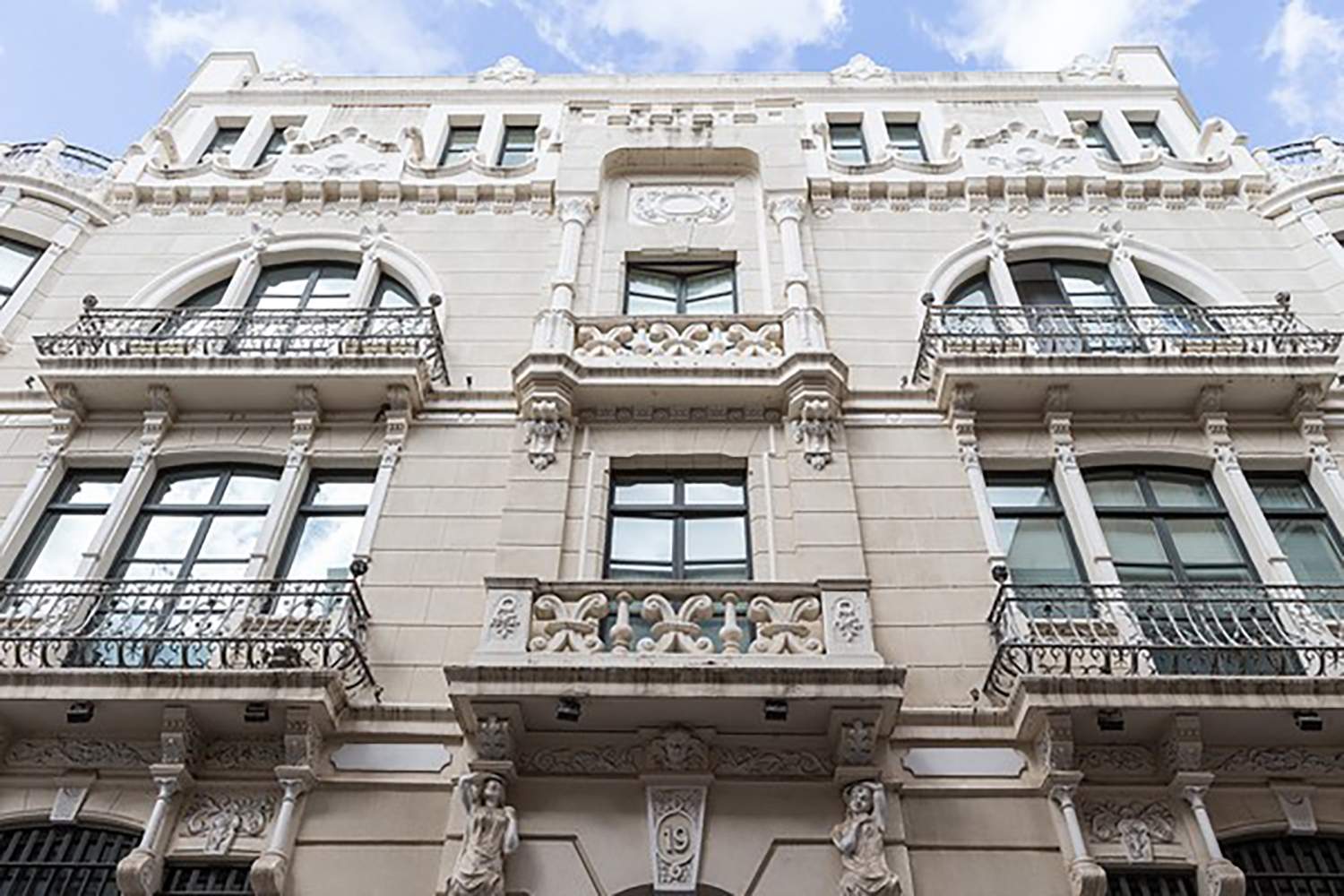 Edificio modernista en Zamora