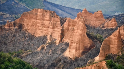 Las Médulas desde el mirador de Orellán tras el incendio de Yeres (2)