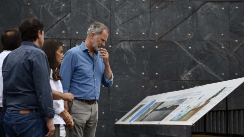 Visita de los reyes a la Casa Parque de Las Médulas (10)