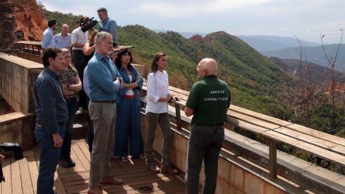 Peio García ICAL. Visita de los reyes a Las Médulas (5)