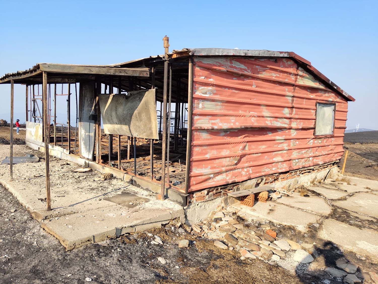 Antigua estación de El Morredero tras el incendio de Llamas de Cabrera (10) Cedidas por Manuel García Gómez